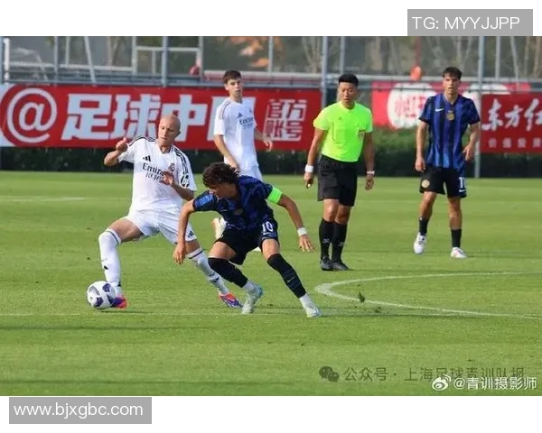 深入分析上海足球队盯防战术的奥秘与应用