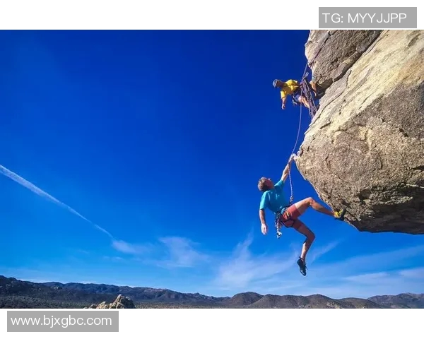 南京攀岩队协作技巧与战术分析探索攀岩运动的团队精神与配合策略 南京攀岩队协作技巧与战术分析探索攀岩运动的团队精神与配合策略